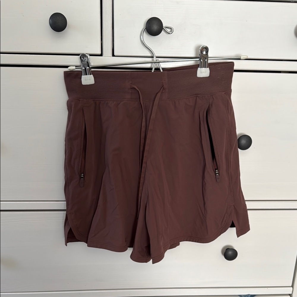 Lululemon License to Train HR Short 4"